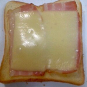 ハムチーズトースト
